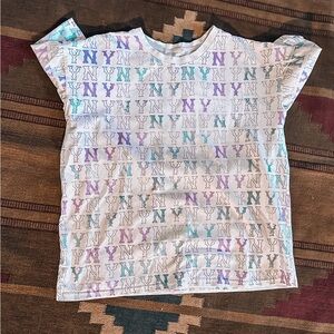 Brand new New York Yankees shirt